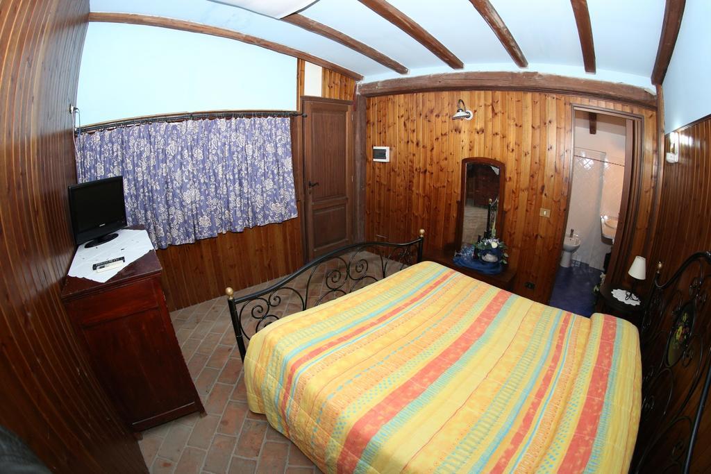 Agriturismo Monte Due Torri Genzano di Roma Bagian luar foto