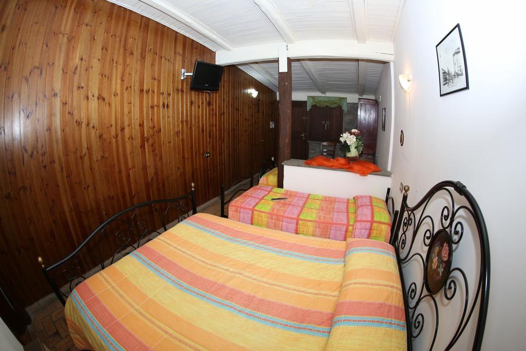 Agriturismo Monte Due Torri Genzano di Roma Bagian luar foto