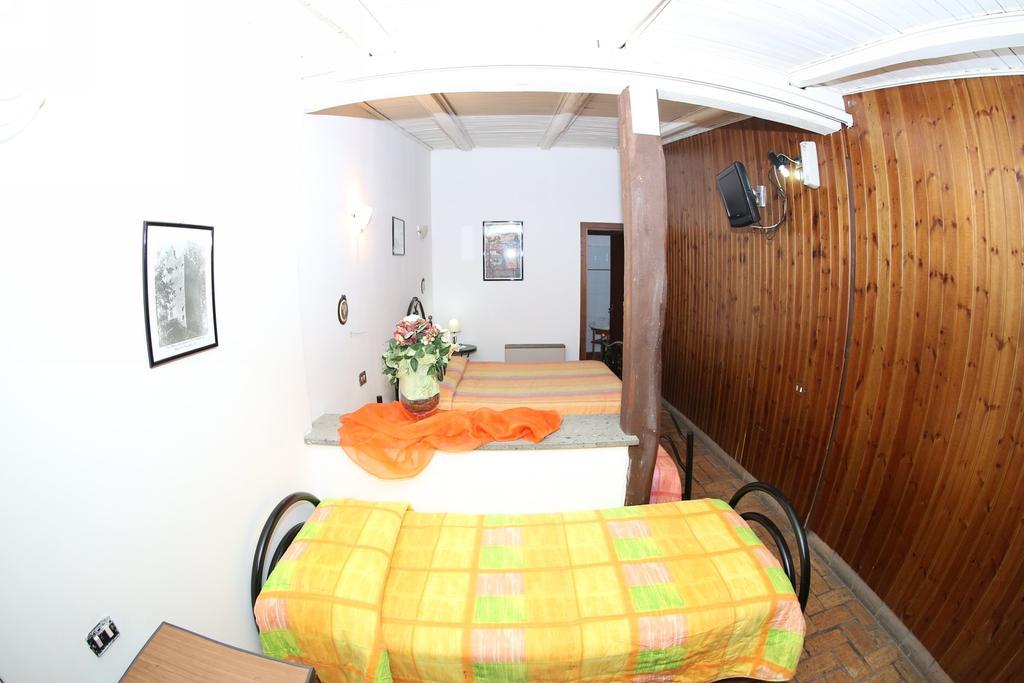 Agriturismo Monte Due Torri Genzano di Roma Bagian luar foto