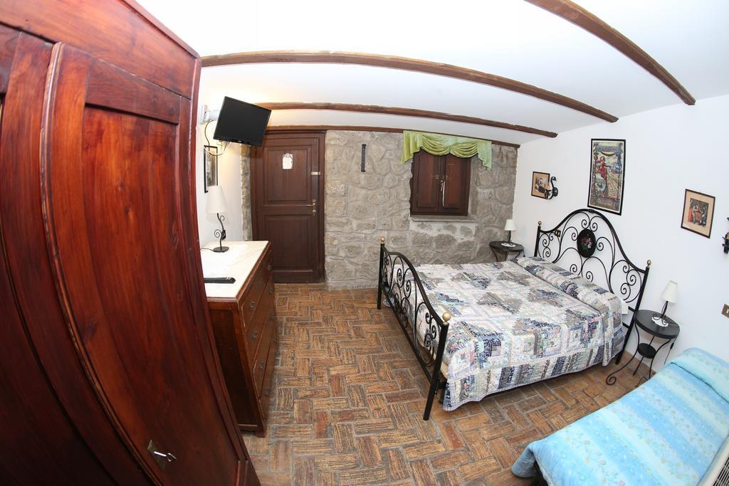 Agriturismo Monte Due Torri Genzano di Roma Bagian luar foto